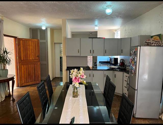 5 BEDROOM DUPLEX FOR SALE IN ARCADIA